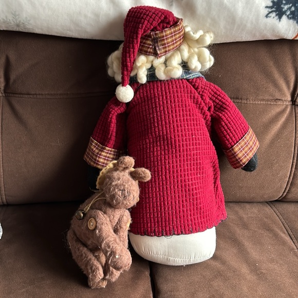 Bean bag cloth vintage Santa & two wooden caroling snowmen!!⛄️ 🎅🏻 - Picture 7 of 9